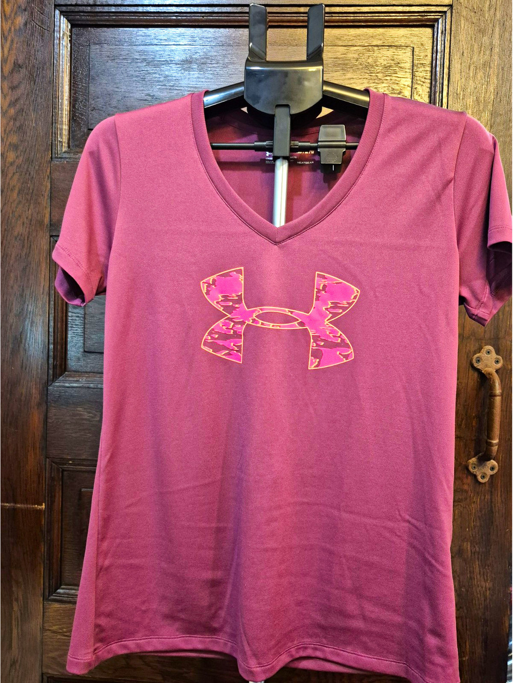 Under Armour HeatGear Loose V-Neck Short Sleeve T Womens M